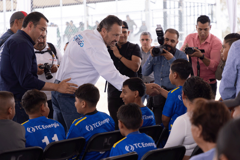 La cancha fue inaugurada por el gobernador de Querétaro, Mauricio Kuri